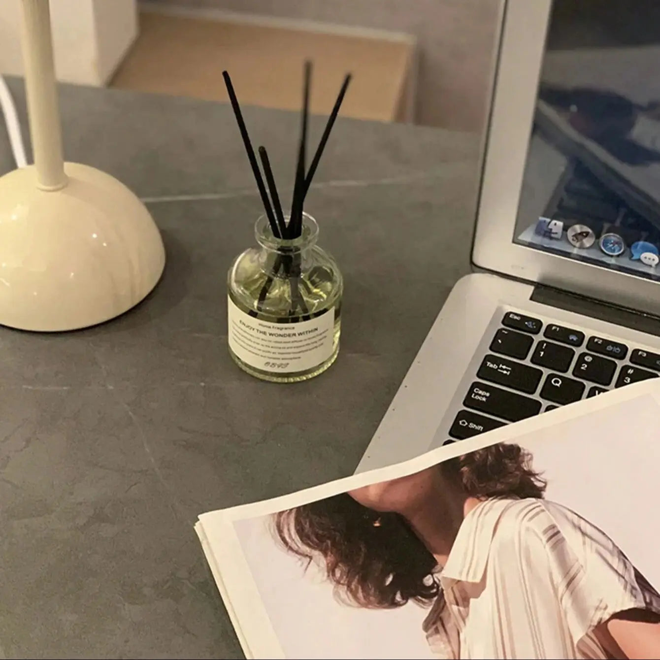 50ml Flameless Home Fragrance Room Flameless Freesia Jasmine Fragrance Oil with Reed Diffuser Stick Home Room Air Freshener Deco The Home Essentials