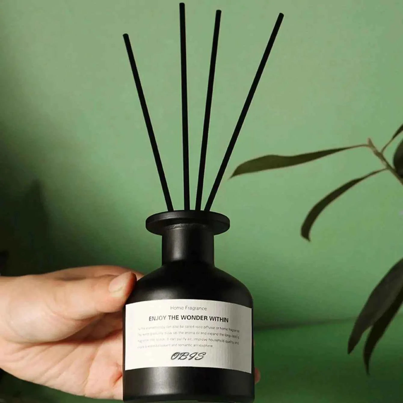 50ml Flameless Home Fragrance Room Flameless Freesia Jasmine Fragrance Oil with Reed Diffuser Stick Home Room Air Freshener Deco